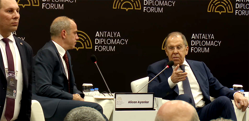 Menlu Turki dan Rusia Bahas Konflik Ukraina dan Pelayaran di Laut Hitam