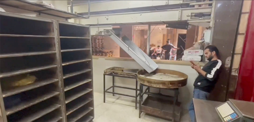 Gaza Hadapi Kelaparan Setelah Toko Roti Tutup dan Bantuan Menipis