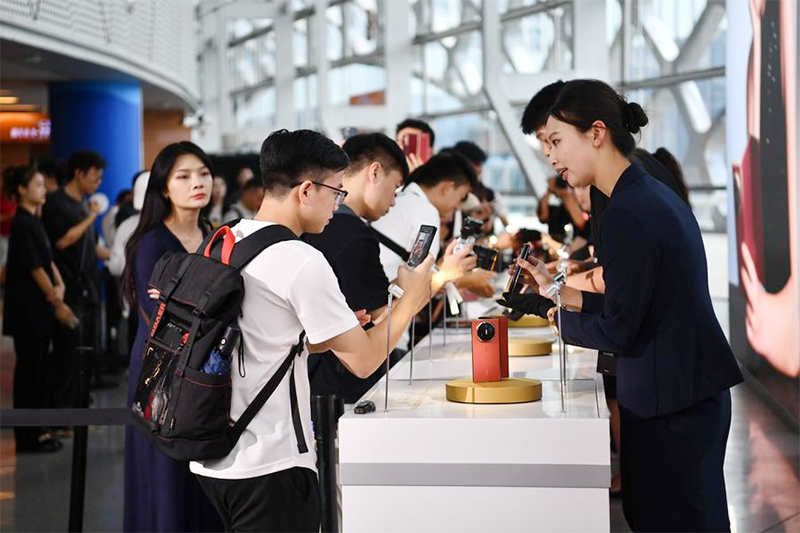 Huawei Luncurkan PC dengan Sistem Operasi Hasil Pengembangan Mandiri