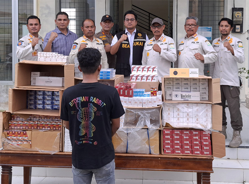 Bea Cukai Aceh dan Satpol PP WH Amankan 90 Ribu Batang Rokok Ilegal