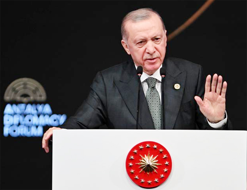 Bertemu Sekjen NATO, Erdogan Tegaskan Dukungan Gencatan Senjata Rusia-Ukraina