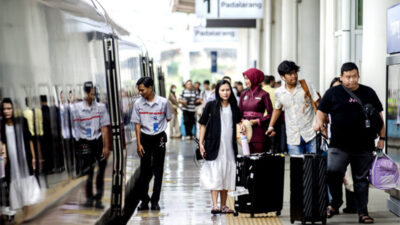 Kereta Cepat Whoosh Angkut 1,3 Juta Penumpang Lansia sejak Beroperasi