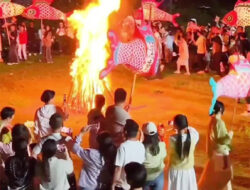 Mengintip Kemeriahan Parade Lampion Ikan di Sebuah Desa Kuno di China