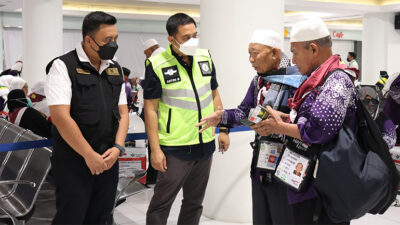 Debarkasi Haji Asal Batam Kembali ke Tanah Air, Disambut Langsung Danlanud HNM