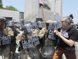 California Gugat Trump atas Pengerahan Garda Nasional yang “Melanggar Hukum”