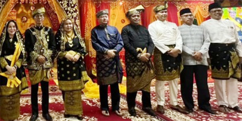 Ketua DPRD Hadiri Penebalan Gelar Datuk Setia Amanah kepada Walikota