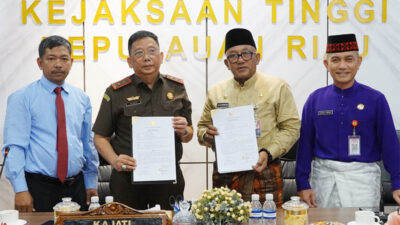 Kejati Kepri Raih Penghargaan dari Walikota Tanjungpinang, Terima 11 SKK untuk Selamatkan Aset Daerah