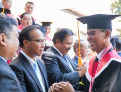 ”Ilmu untuk Negeri, Hati untuk Batam”: Amsakar Resmi Sandang Gelar Doktor, Siap Dedikasikan Ilmu untuk Pembangunan Batam