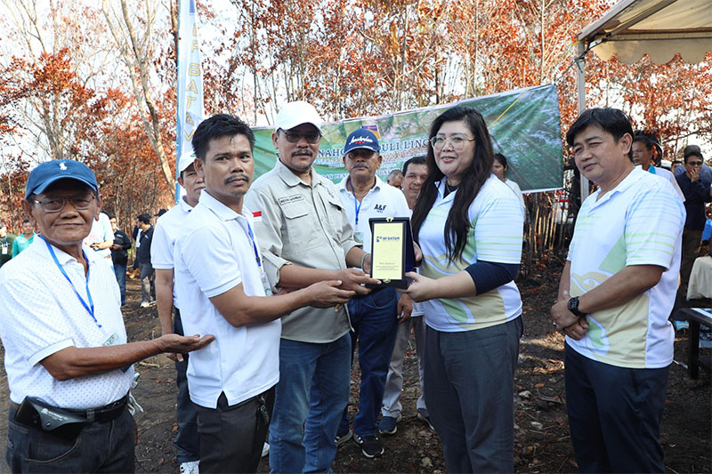 Tanam Seribu Pohon untuk Batam: Aksi Hijaukan Daerah Waduk Demi Masa Depan Lebih Asri