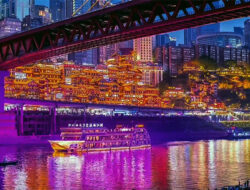 Dari Gemerlap Suasana Urban hingga Keasrian Alam, Chongqing di China Jadi Tujuan Wisata Turis Global