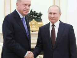 Erdogan dan Putin Bahas Bentrokan dan Serangan Israel di Suriah Via Telepon