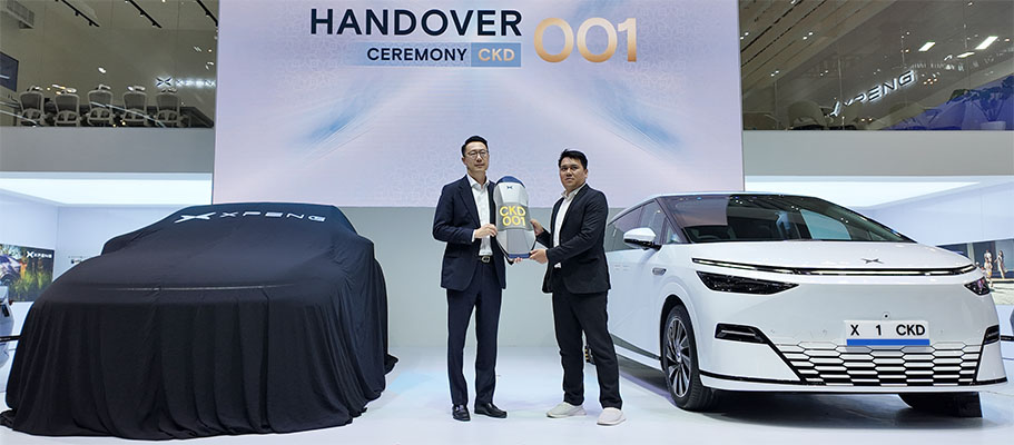 Xpeng Serahkan Mobil Produksi Lokal Pertama di Indonesia