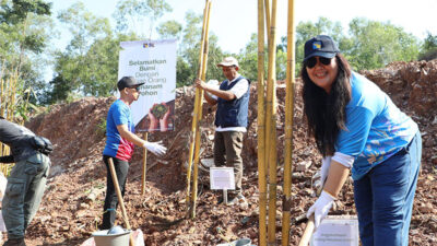 Lestarikan Lingkungan, BP Batam dan PT TDK Tanam 200 Pohon Bambu