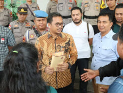 Menapak Jalan Kaki Demi Menjemput Keadilan untuk Buah Hati, Sepasang Suami Istri Mengadu ke DPRD