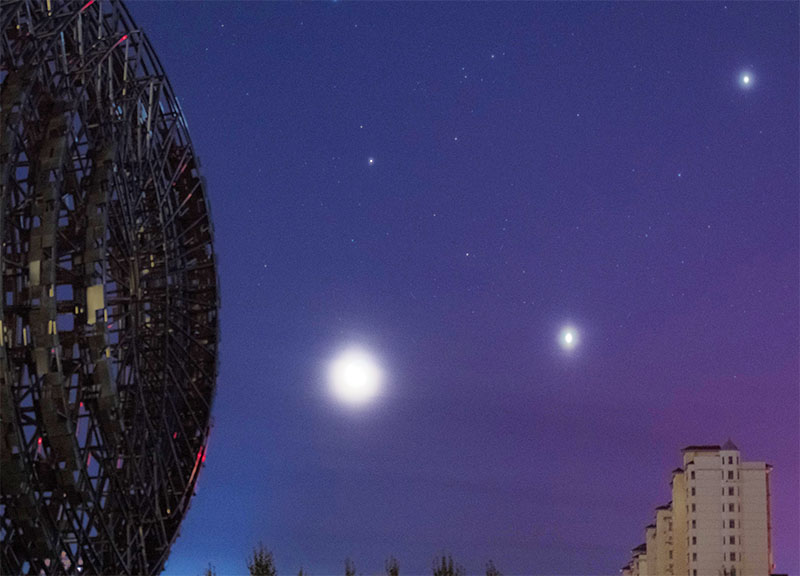 Menilik Fenomena Jupiter dan Venus Berdampingan dengan Bulan di Langit Heilongjiang, China Timur Laut