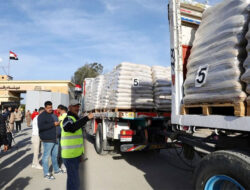 Israel Setujui Masuknya Barang Secara Terbatas ke Gaza di Tengah Krisis Kelaparan