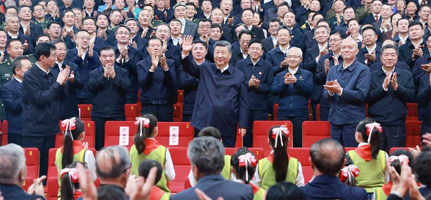 Album Xi: Xi Jinping Hadiri Acara Gala Peringati 70 Tahun Berdirinya Daerah Otonom Uighur Xinjiang