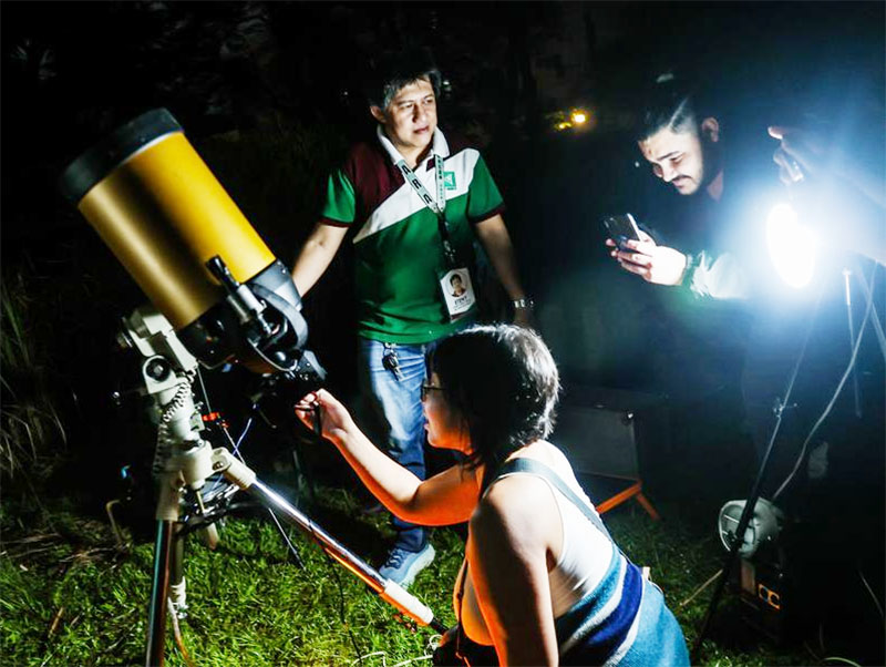 Mengintip Fenomena Gerhana Bulan Total di Berbagai Belahan Dunia