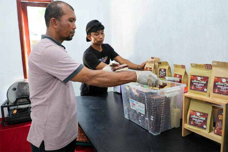 Hilirisasi Komoditas Perkebunan di Indonesia