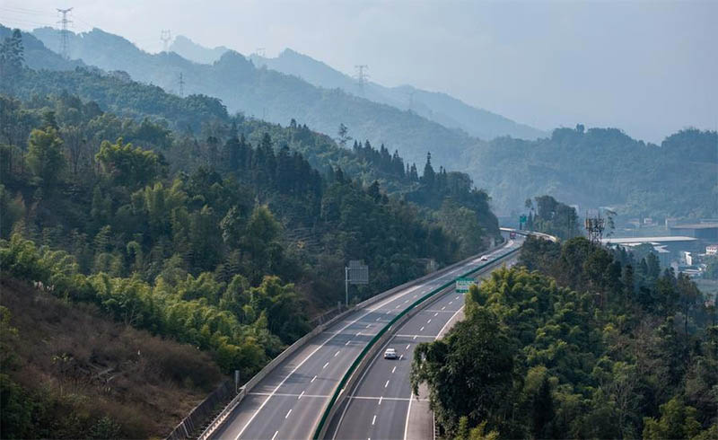 Jalan tol di china