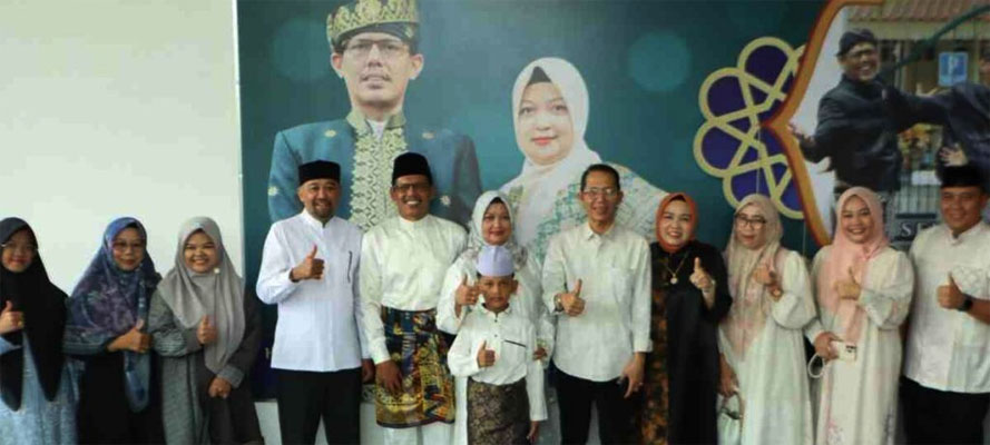 Dari Walikota, Forkopimda hingga Masyarakat Padati Open House Idul Fitri Rumah Ketua DPRD Batam