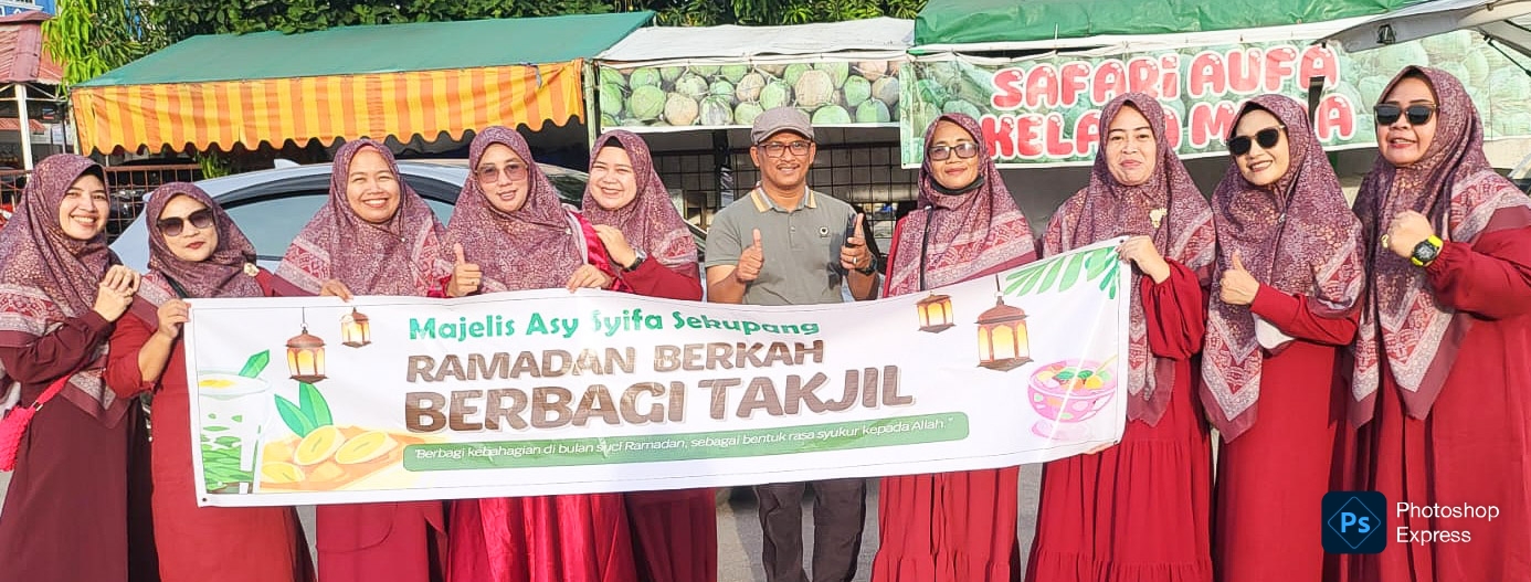 Majelis Sholawat Asy Syifa Sekupang Berbagi Takjil di Bulan Ramadan