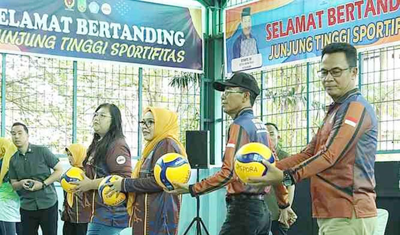 Wakil Ketua I Kota DPRD Batam Apresiasi Kejuaraan Voli Piala Walikota