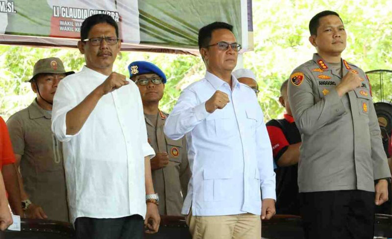 Pimpinan dan Anggota DPRD Kota Batam Hadiri May Day, Pekerja Lakukan Gerakan Batam Bersih