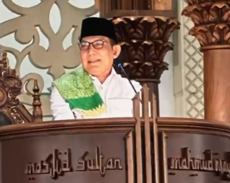 Dr H Rusli Effendi Sampaikan Pesan Persatuan dan Kekuatan Umat di Masjid Sultan Batam