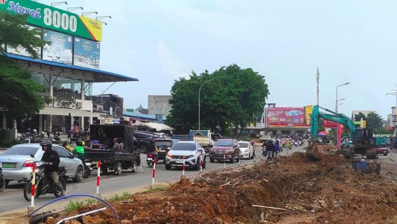 Solusi Kemacetan Simpang Dotamana hingga SMA 3 Mulai Dikerjakan, Jalan Tengku Sulung Akan jadi Dua Jalur