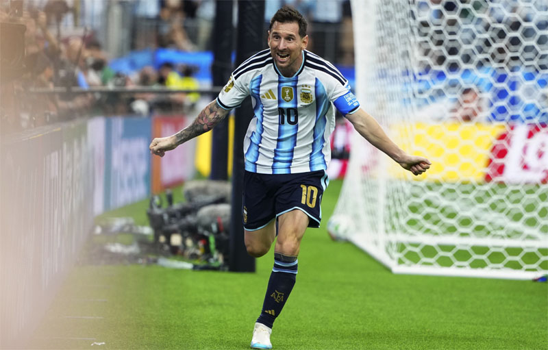 Messi Kenang Foto yang "Sulit Dipercaya" Bersama Bayi Yamal