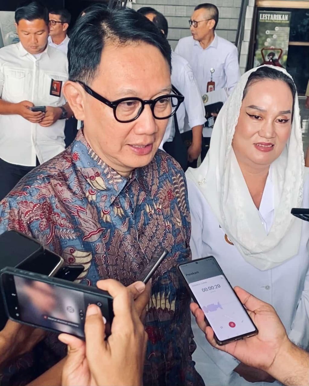 Wamenlu Sambangi Natuna, Bupati Cen Titipkan Asa Pembangunan dan Geopark UNESCO