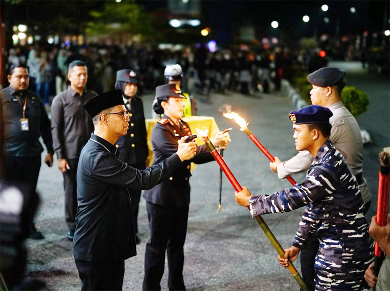 Cahaya Obor di Coastal Area: Ing H Iskandarsyah Gaungkan Semangat Damai Kemerdekaan