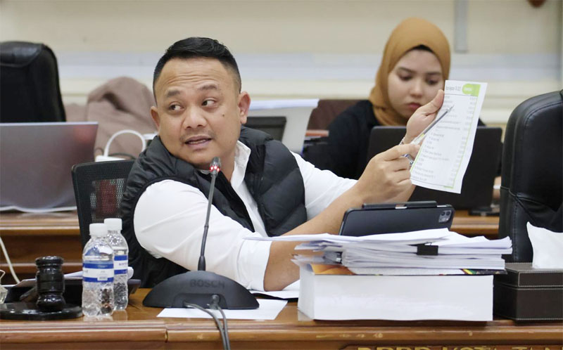 Sekretaris Komisi 2 DPRD Kota Tanjungpinang, Dasril Pimpin RDP Soroti Dugaan Bongkar Muat Beras Ilegal