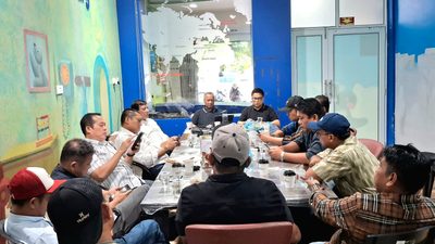 Perkuat Sinergitas, Kadiskominfo Kepri Silaturahmi ke Graha PWI Kepri