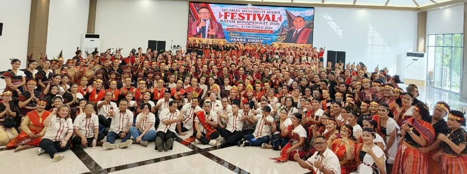 Ribuan Masyarakat Batak Antusias Saksikan Festival Bonapasogit 2026