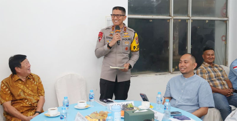 Kapolda Kepri Serap Aspirasi Warga Bengkong Melalui Ngopi Bareng