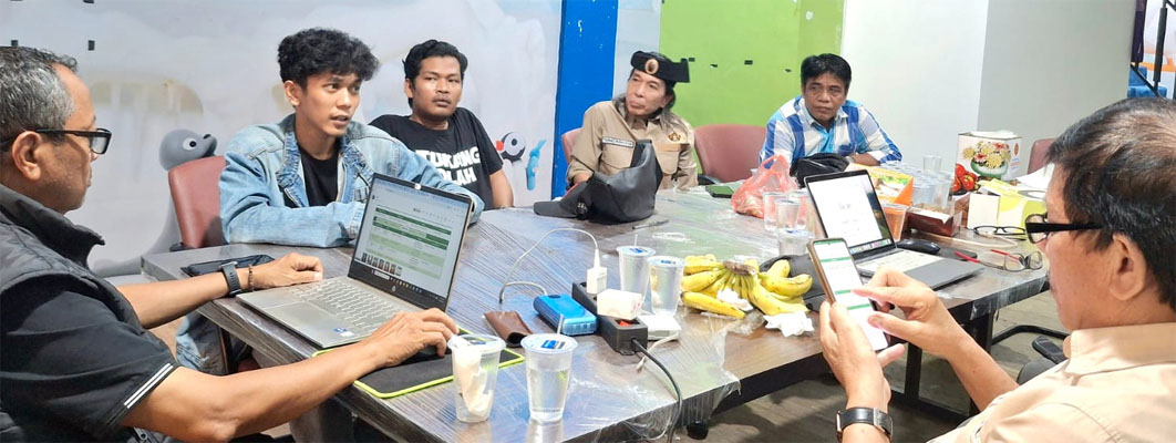 Datangi Graha PWI Kepri, Kevin Manurung Curhat Dikeluarkan Rektor ITEBA Batam