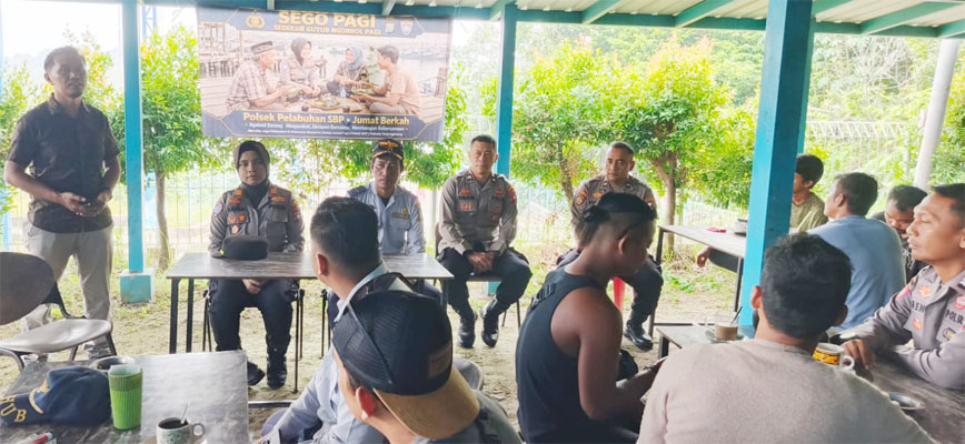 Sego Pagi Jumat Berkah di Pelabuhan Roro Dompak, Cara KKP Tanjungpinang Merawat Kedekatan dengan Warga