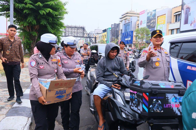 Wakapolda Sulut Turun ke SPBU, Pastikan Antrean BBM Tetap Aman dan Tertib